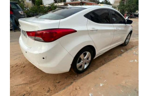 Hyundai Elantra 2013