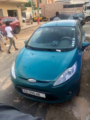 Ford Fiesta 2010 3