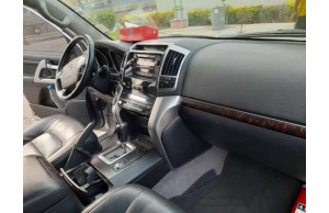 Toyota Land Cruiser 2013