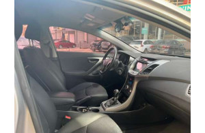 Hyundai Avante 2015