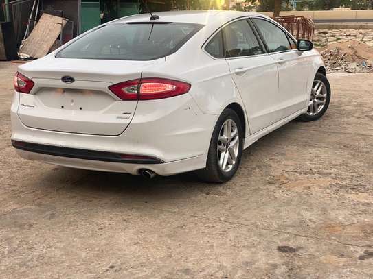 Ford Fusion 2014 1