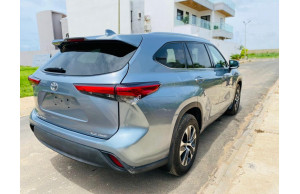 Toyota Highlander 2020