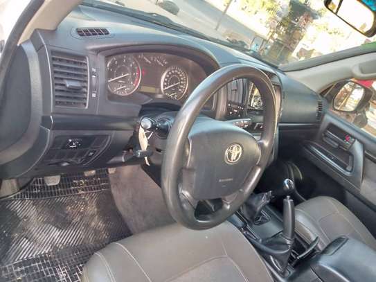 Toyota Prado 2014 1