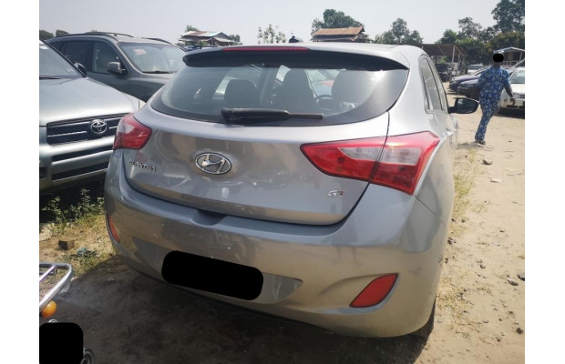 Hyundai Elantra 2015