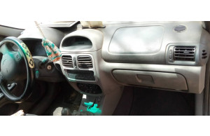 Renault Clio 2004