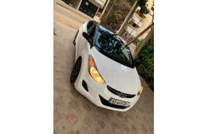 Hyundai Elantra 2013