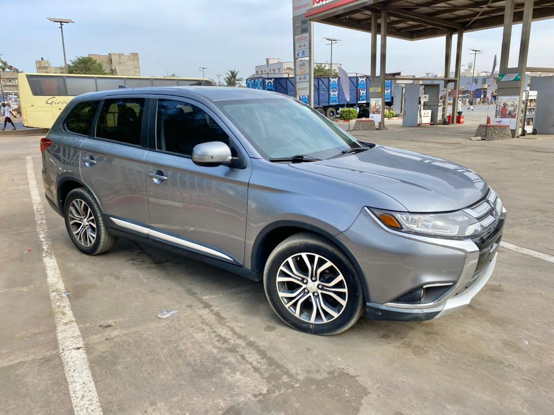 Mitsubishi Outlander 2017 0