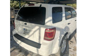 Ford Escape-Titanium 2012