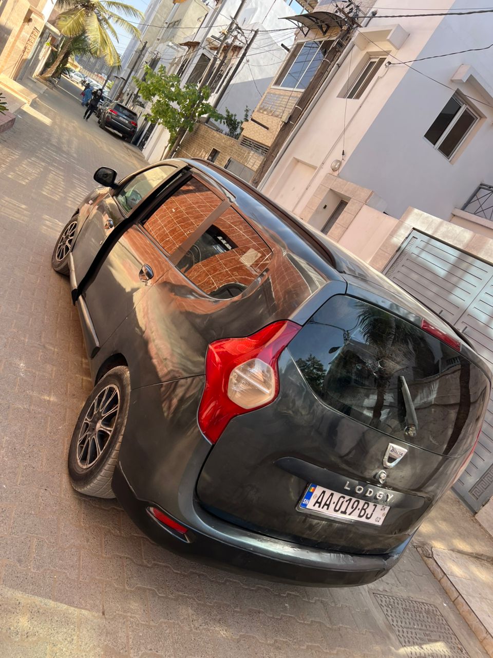 Dacia Lodgy 2014 1