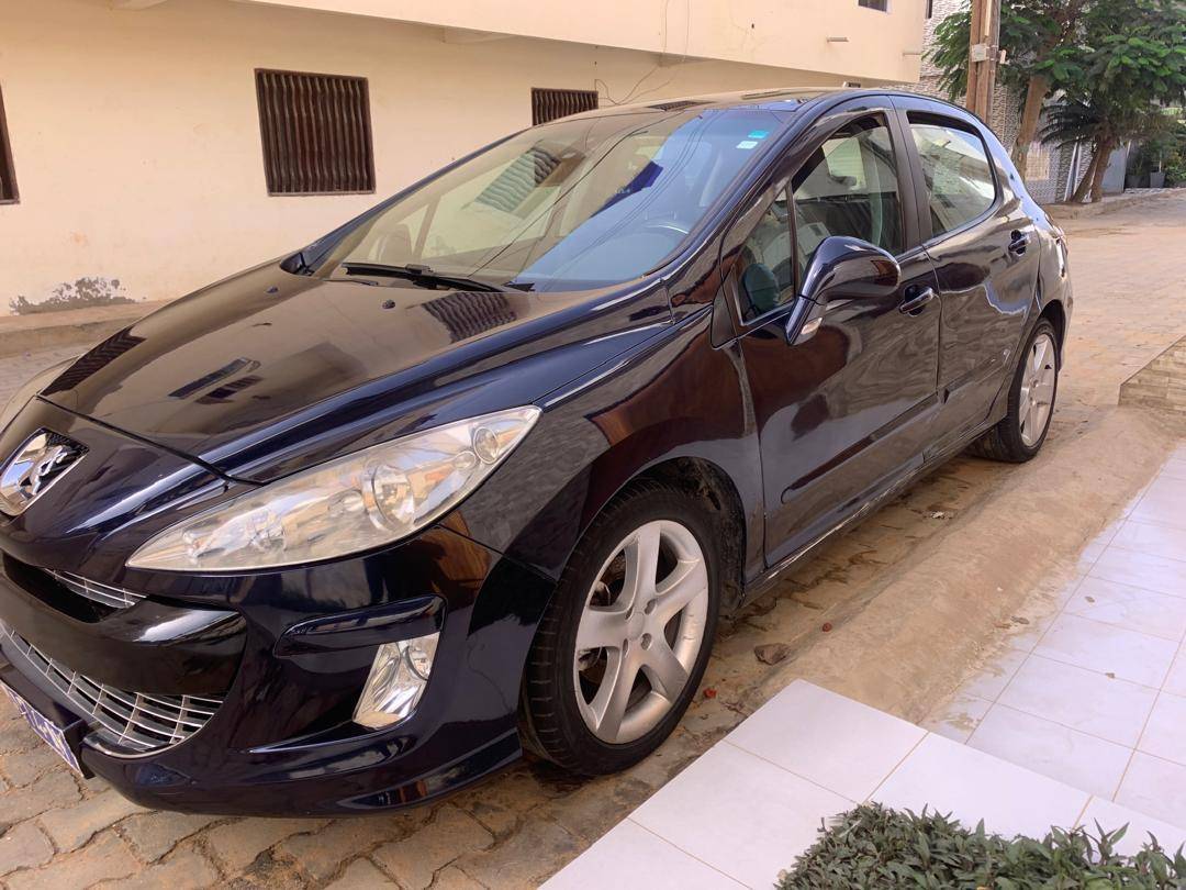 Peugeot 308 2012 1