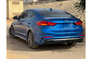Hyundai Elantra 2017