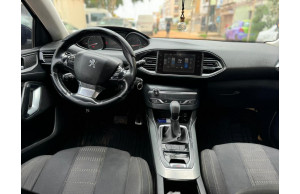 Peugeot 308 2016