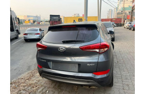 Hyundai TUCSON--LIMITED 2016