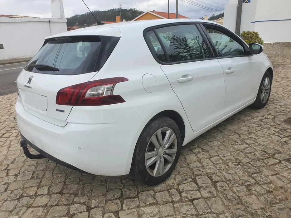 Peugeot 308 2015 3