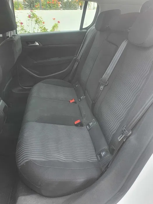 Peugeot 308 2015 5