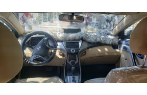 Hyundai Elantra 2013