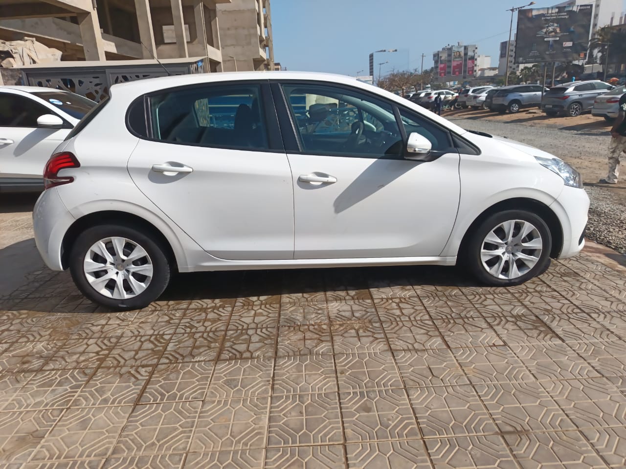 Peugeot 208 2019 3