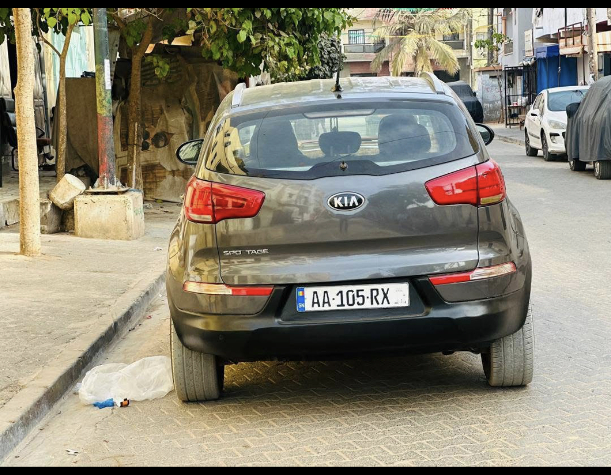 Kia Grans-Sportage 2015 1
