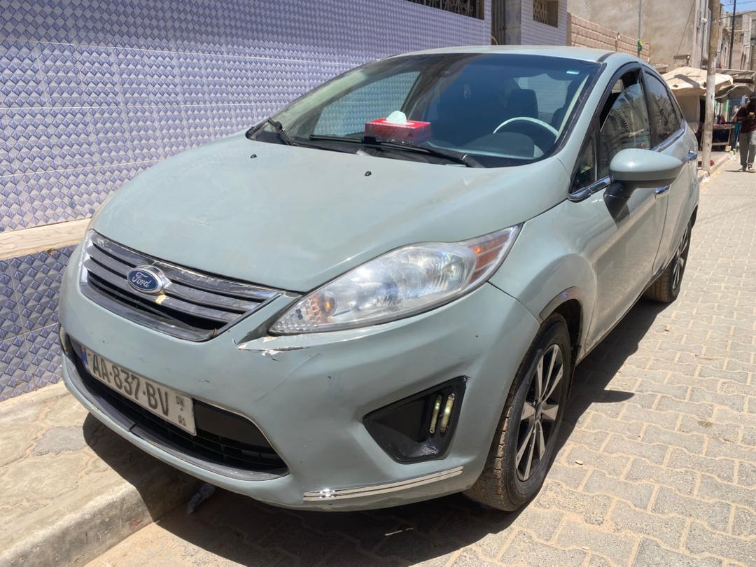 Ford Fiesta 2012 3