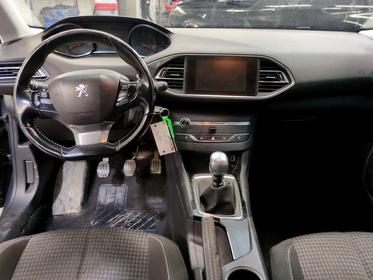 Peugeot 308 2017 4
