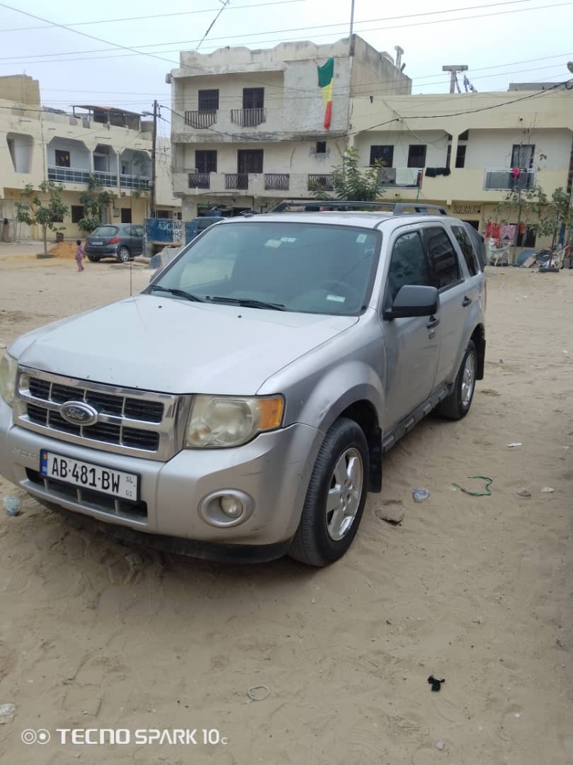 Ford ESCAPE-SE 2009 4
