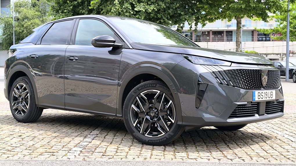 Peugeot 3008 2025 4