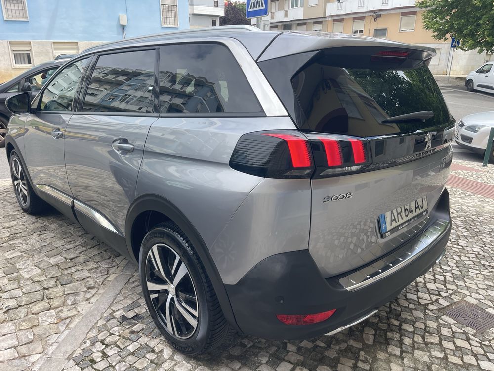 Peugeot 5008 2018 0
