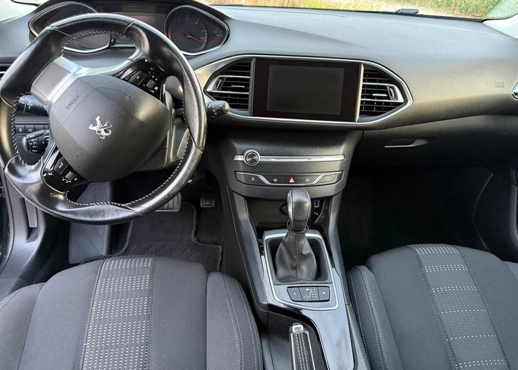 Audi A5 2019 1